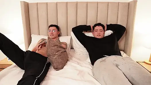Meine FANTASIE WIRD WAHR: QUARTETT MIT ZWEI SUPERHELDINNEN UND MEINER BESTEN FREUNDIN