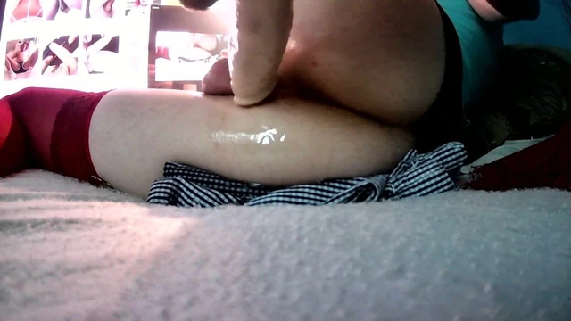 sammie1990 ass full off lube playing with my dildo 2