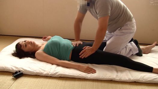 Ehefrauen austricksen, die seit Jahren nicht mehr flachgelegt wurden, bekommen eine extreme sexuelle Massage