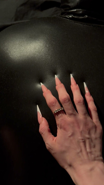 Be honest! You are dying to feel my sharp nails on your skin like that! Crawling and scratching until it hurts! Follow my OF!