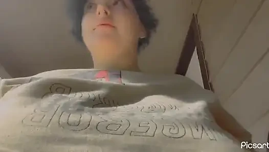Sigara içme ve meme oyunu