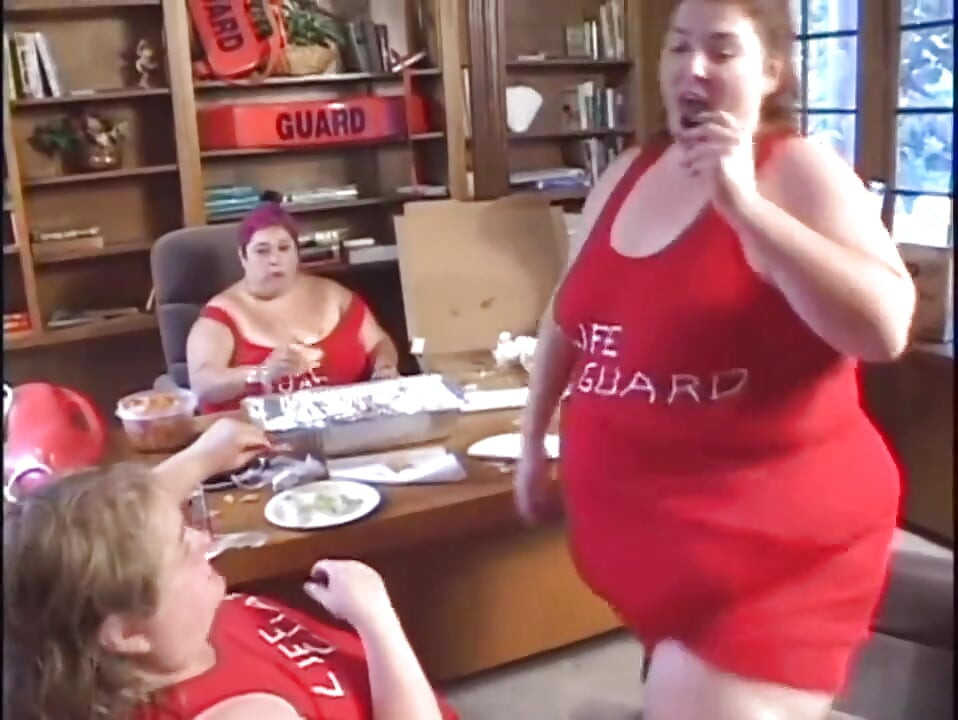 非常に醜いXXXライフガードMilfクソの寝室