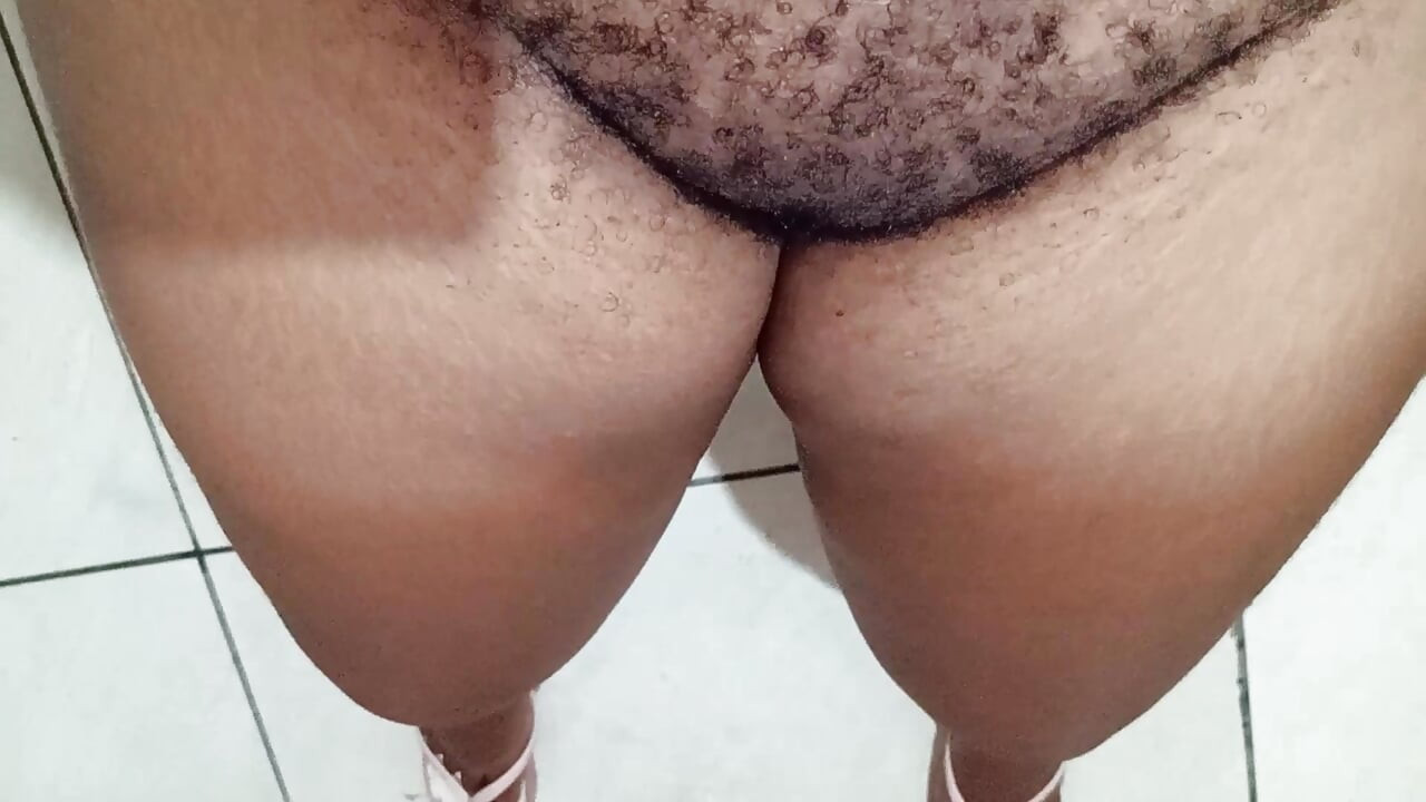 I HAVE A PUSSY FULL OF HORNINESS, I WANT A COCK IN MY ASS