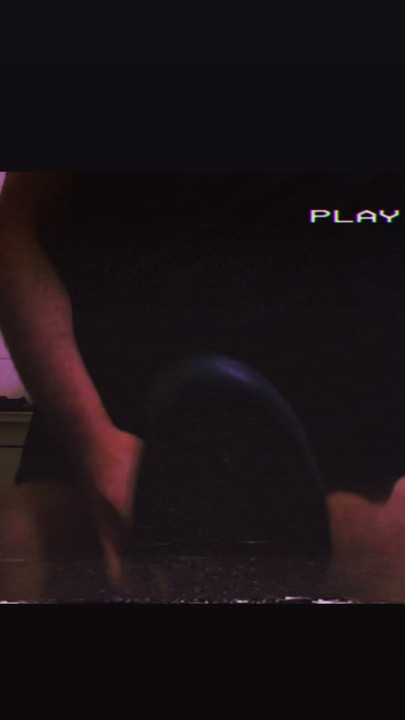 Još uvek cipele mog polubrata! Mnogo uživam