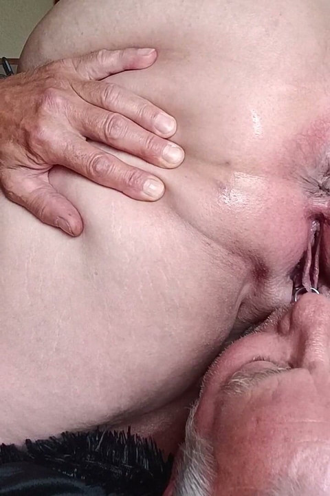 My Cunt Gets Licked Horny in Doggy
