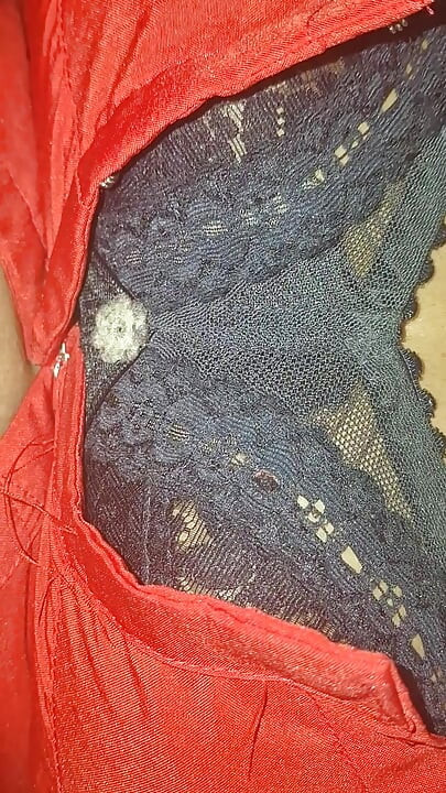 madrastra en casa con saree