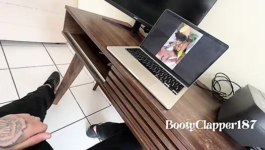 Sürtük zenci üvey kız azgın üvey babası tarafından sikiliyor