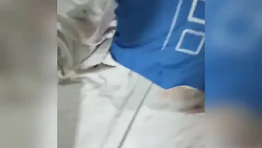 Aku dan temanku ngentot beberapa saat pulang kerja dan hal ini terjadi