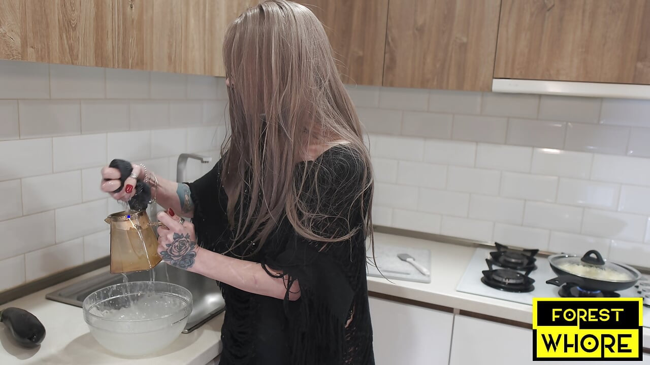 Cocinando una cena de vacaciones pervertida