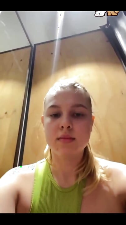 Walking with Vibrator in Pussy in the Public