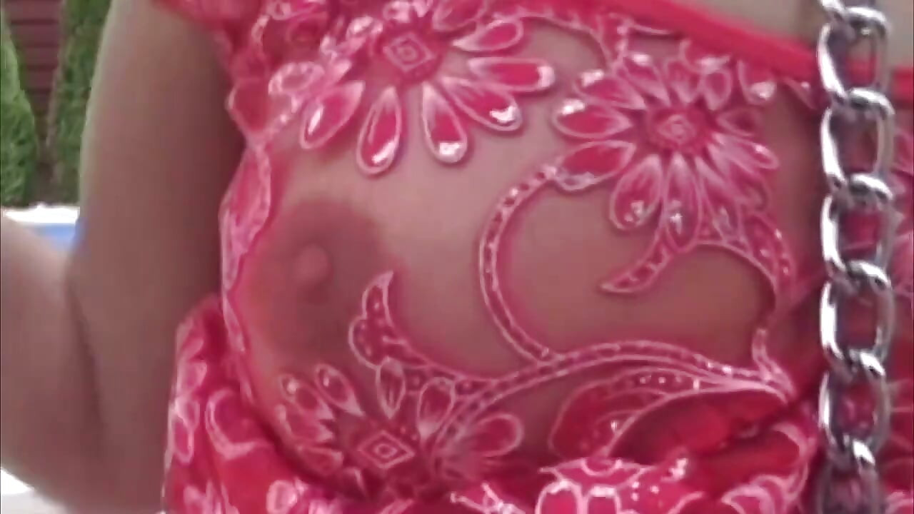 Brunette MILF Worships Toes Before Messy Facial