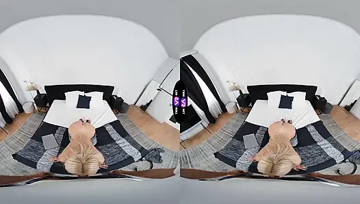Horny Blonde Rides His Cock After Fixing Her Laptop - TmwVRnet