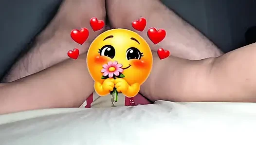 Memek & pantat cewek ini dientot habis-habisan sampai muncrat banyak banget