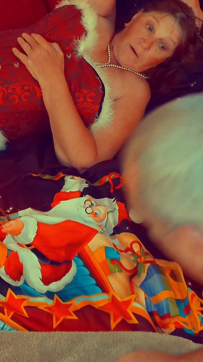 Bunicuța Carmen: Mașină de futut suge pula, spermă în gură curvă de la Polul Nord 12224fap