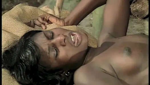 Этой Чёрной Рабыне Нужен Большой Член, Чтобы Наслаждаться