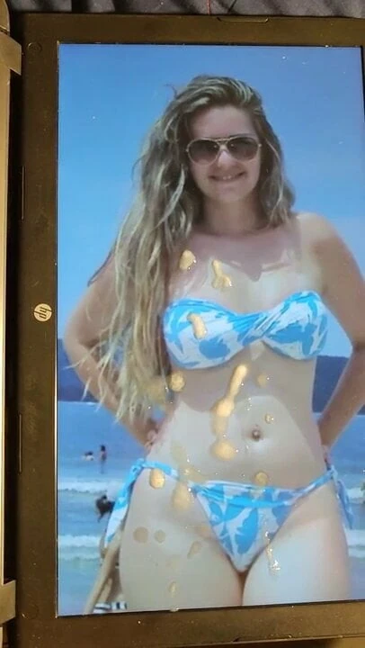 Bruna cum tisztelgés