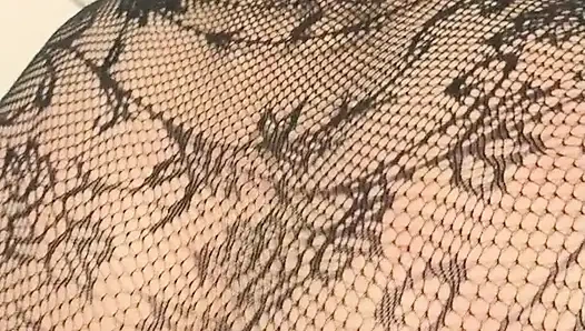 Dicker arsch in dessous lässt ihn schnell kommen