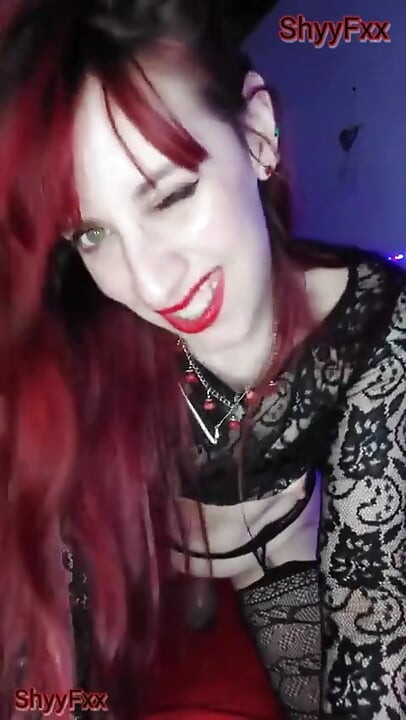 Shyyfxx a Hungry Vampire Who Uses You to Relieve His Roleplay Fever JOI