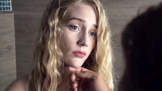 TeenFidelity - Шлюховатую тинку Emma спасла сперма Chad