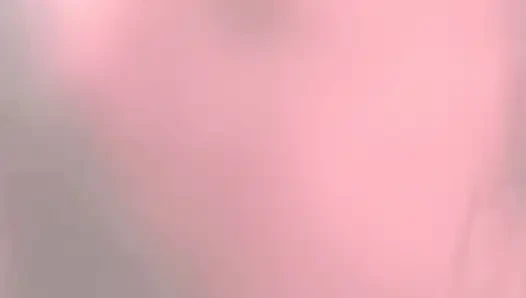 Sekretaris Wanita Menikah Berdada Tenggorokan Dalam