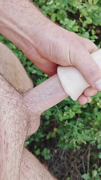 Outdoor Masturbation on a bike ride