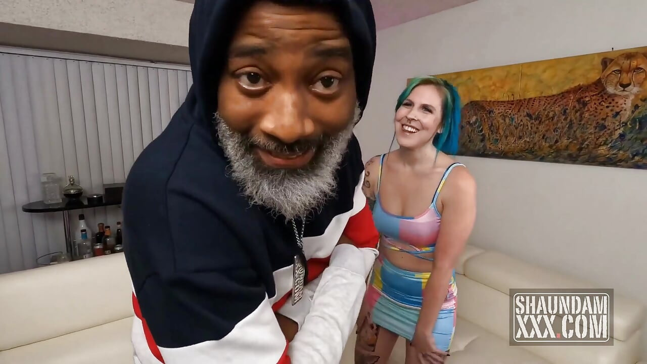 वहां पड़ोस चला जाता है