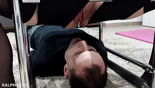 Cuckold sperma essen ZUSAMMENSTELLUNG reinigung sperma kuss pisse
