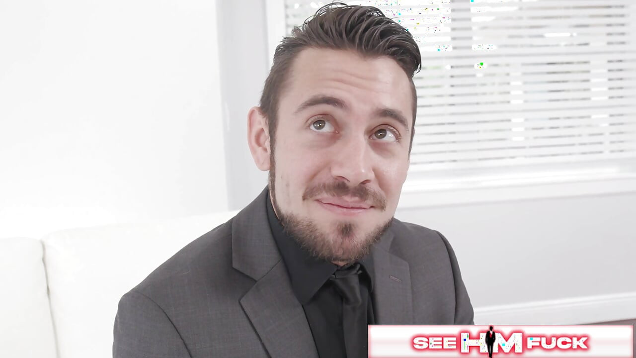 Dante Colle поклоняется ступням Кайли Квинн!