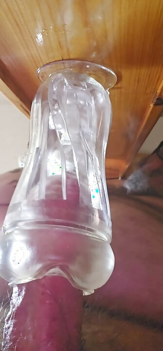 कम भरलेल्या फ्लेशलाइटला चोदणे
