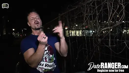 Mara Martinez bekommt an der bar ihr arschloch gefickt!