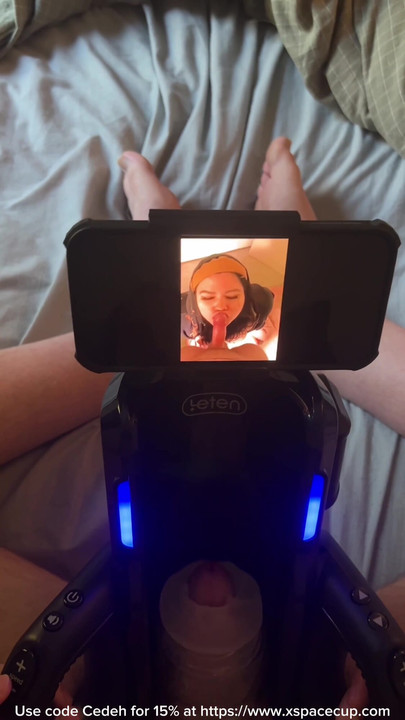 「Auto Stroker Drains Premature Porn Addict」の驚愕の瞬間