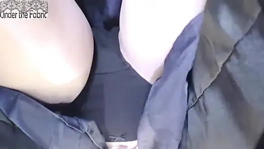 Slenderpendatang baru menyukai permainannya, mengendarai ritme cepat ke dalam kesenangan pribadi