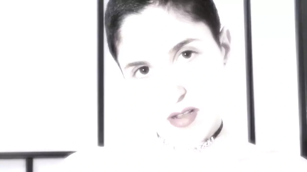 我就像一辆豪华车，你永远不会有我