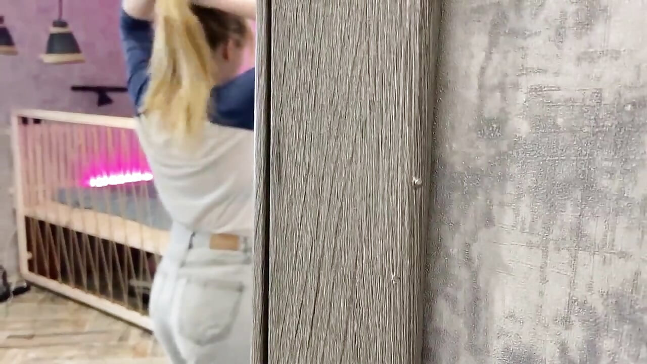 Instructions on How to Jerk off From Your Stepmother..