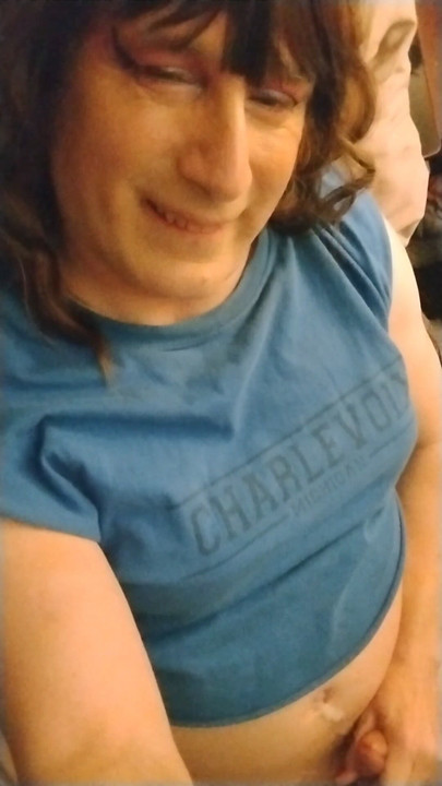 สาวข้ามเพศช่วยตัวเองตอนเช้าแสนสนุก