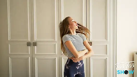 Freshly Divorced Wife Fucks her Psychologist