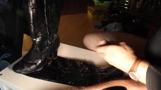 messy cumshot on sisters boots