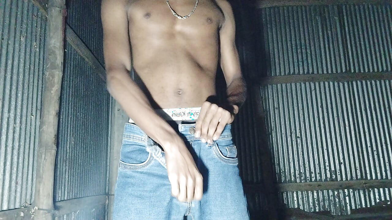 Hot boy smoking and massage her big cock