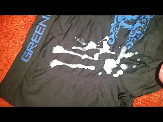 Auf die Boxershorts gewichst, Cum on Boxers