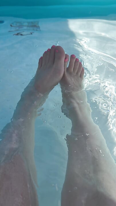 Solo Foot Play in Pool