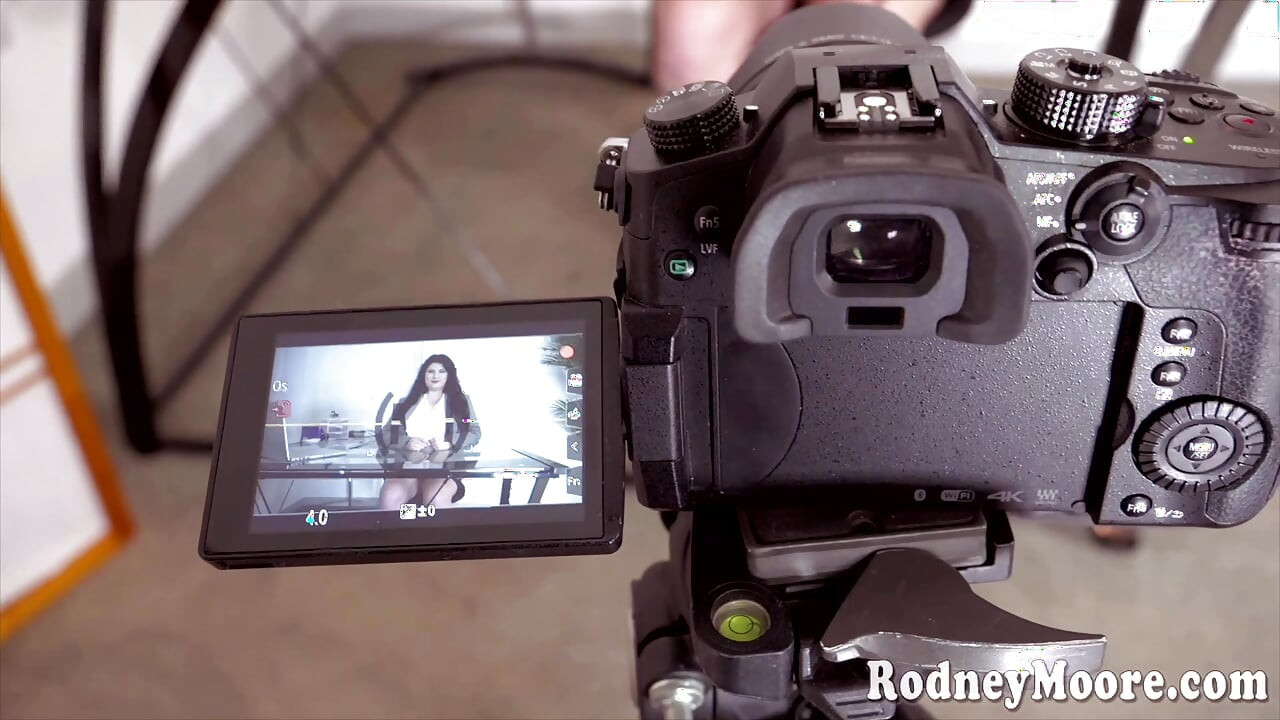 Grandota preñada de grandes tetas