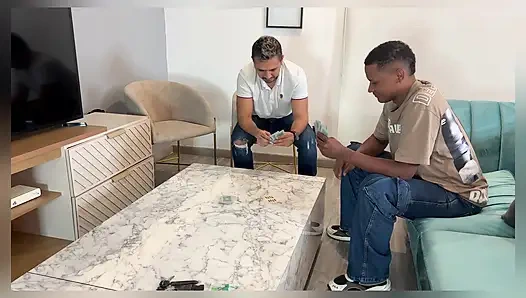 Ich Ficke Meinen Mann Mit Einem Grossen, Grossen Schwarzen Schwanz, Er Zerbricht Mir Fast Die Muschi