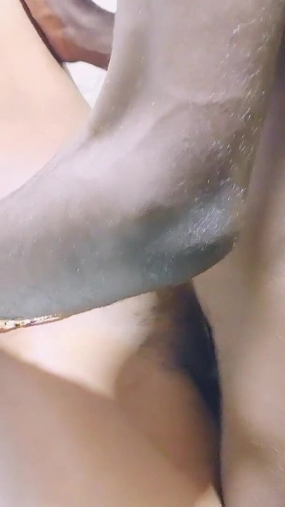 Heißes teen-schätzchen mit enger squirtender muschi so hart gefickt bis zum letzten tropfen sperma! | Clip 1
