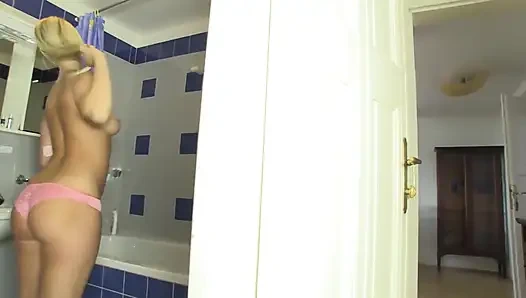 Анальный секс с горячей пухлой подругой