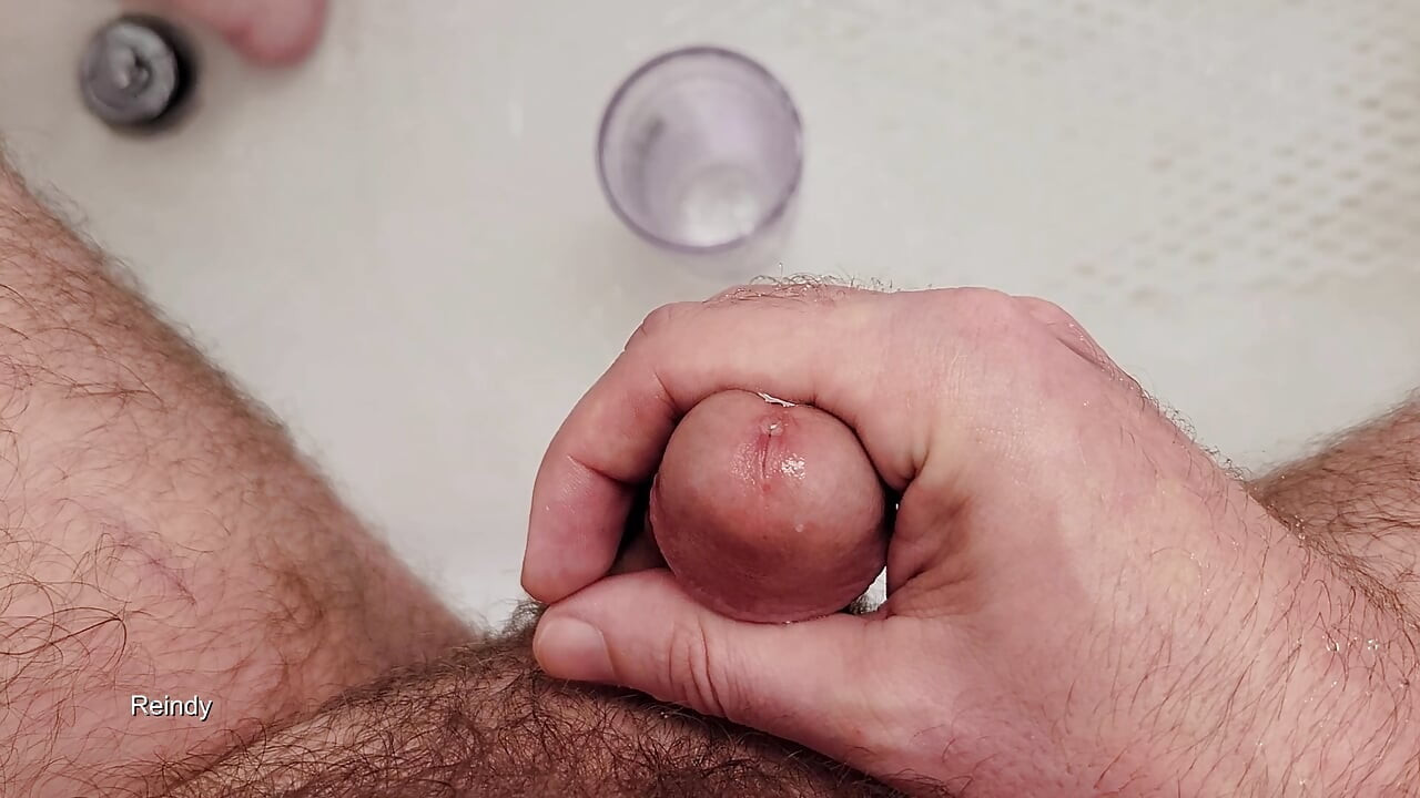 Epic Cum and Piss Fountains From My Pee Hole.