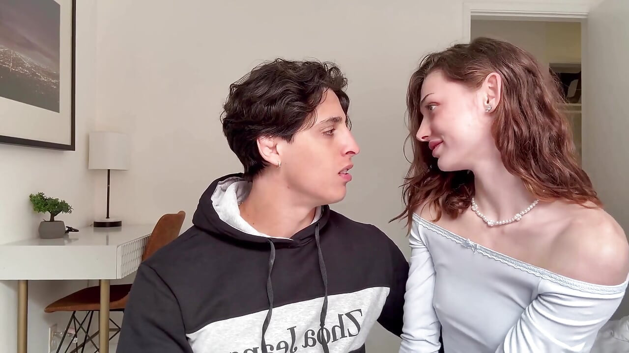 Ella me prometió la tarjeta verde si la follo bien
