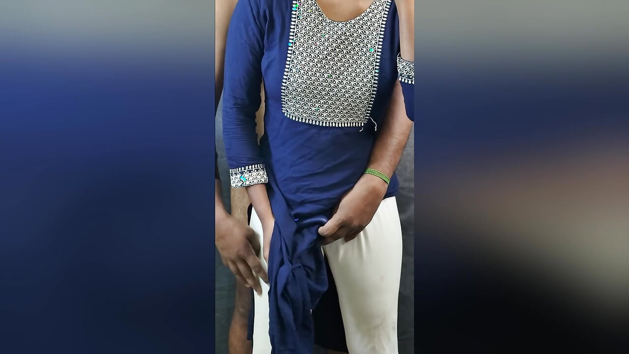 Collegegeld lerares geniet van met sexy collegegeldleraar - deel 1