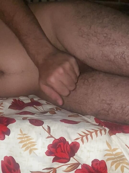 Pijat kontol habis-habisan nikmatin pria