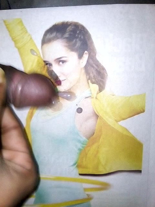 Shraddha Kapoor cumming belleza