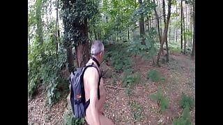 Deel 2 Wandeling in het bos